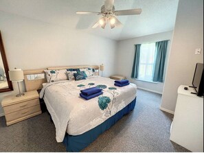 4 bedrooms, WiFi, bed sheets - 4 Bedrooms in Davenport only minutes to Disney. (Davenport)