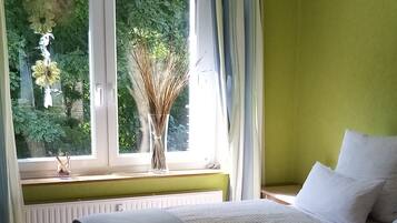 2 bedrooms, free WiFi, bed sheets