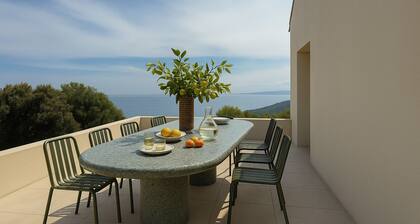 Maison Capucine - Sea view, pool & Cape charm