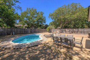 Pool - Austin Escape: Stylish 3BR/4 Beds + Private Pool (Austin)