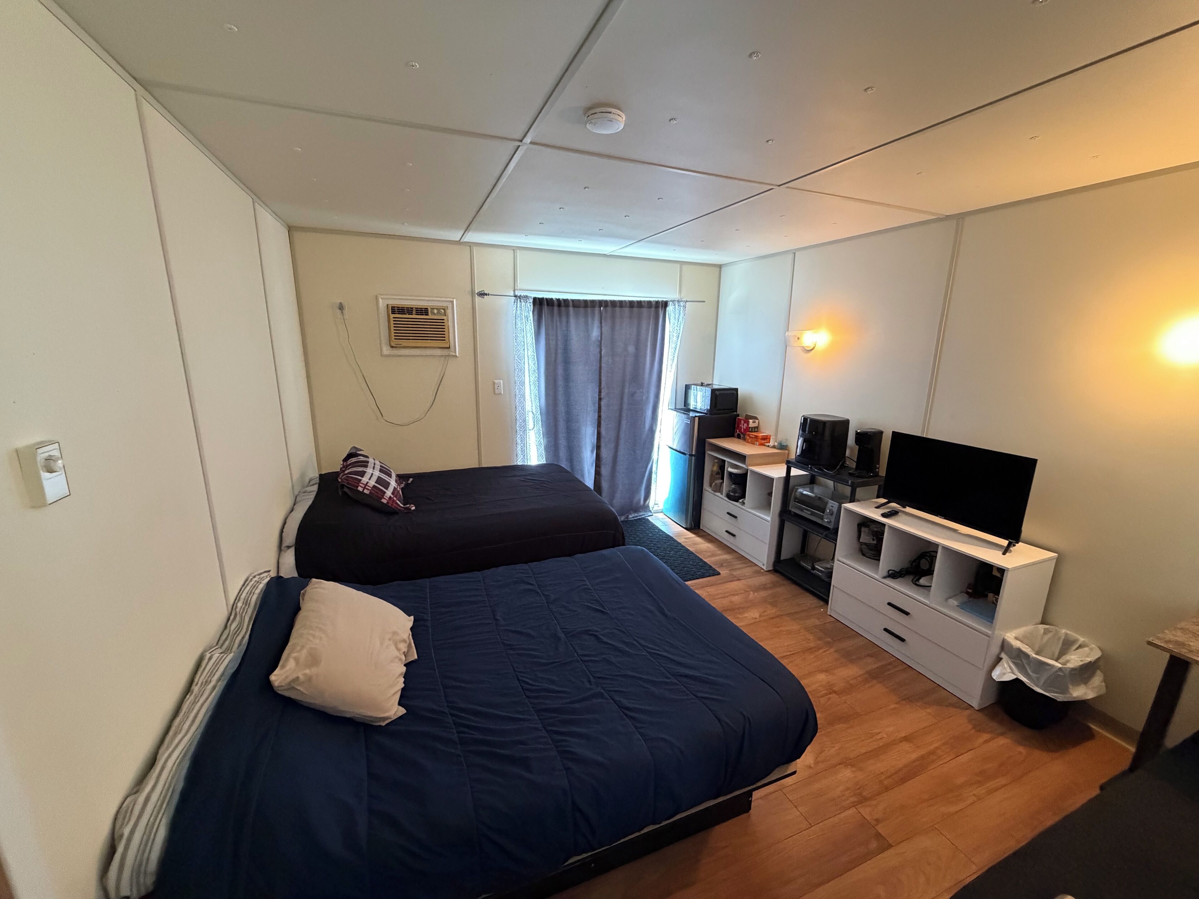 Family Room | Free WiFi