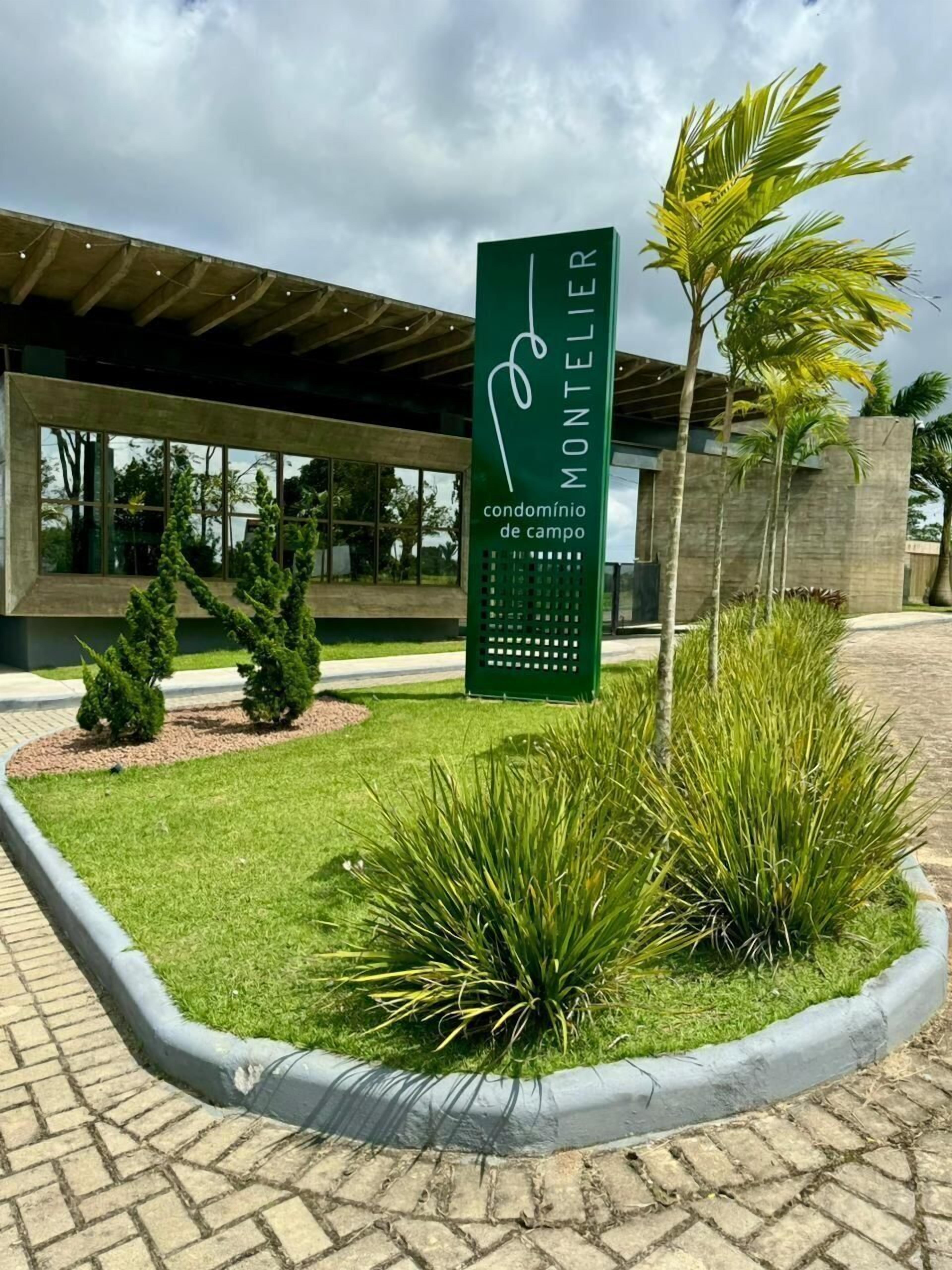 تفاصيل الفندق من الخارج