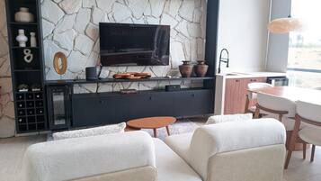 Basic Chalet | Living area