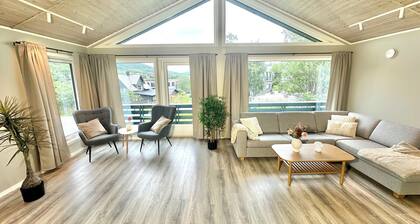 Kaldfjord Aurora Apartments New top floor. Free parking. Close to nature.