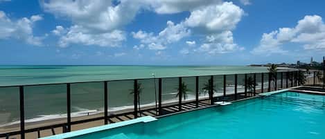 Apartment | Pool | Outdoor pool