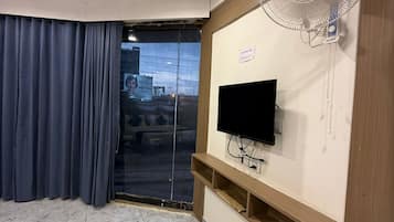 Deluxe Room, City View | Free WiFi