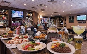 Bar (on property) - Studio Villa – Westgate Vacation Villas (Kissimmee)