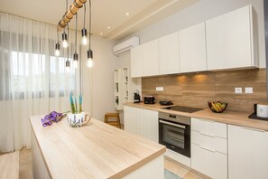 Fridge, oven, stovetop, dishwasher - 2-Bedroom Villa with Private Pool in Kalithies. (Faliraki)