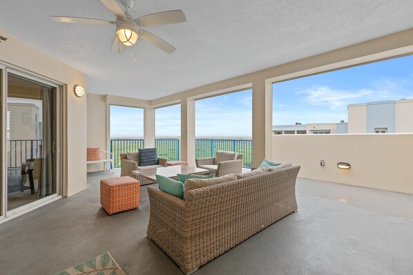 Apartment, Mehrere Betten (Oceanwalk 11-605) | Terrasse/Patio