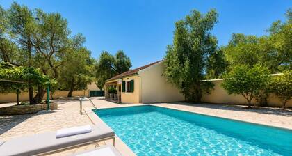 Villa Old Vineyard - One Bedroom Villa, Sleeps 2