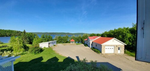 Waterfront Home on Lake Timiskaming