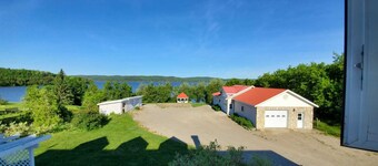 Waterfront Home on Lake Timiskaming