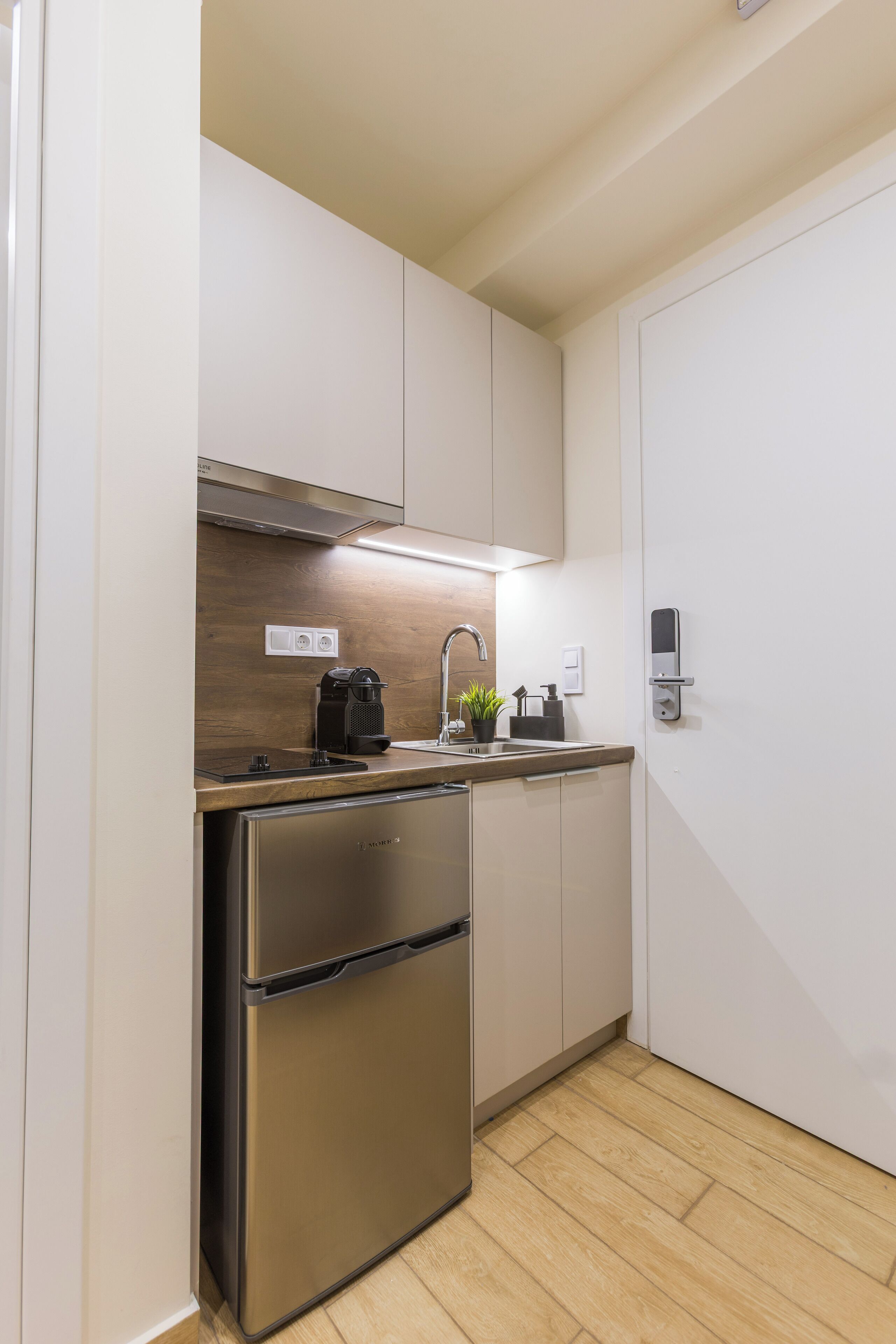 Raise Thiseio Stylish Living - view 2