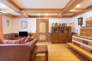 Interior - Apartment 'Zur Ankegass' with Private Terrace, Shared Garden, and Wi-Fi (Görwihl)