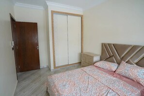 Apartment, 2 Bedrooms, Patio | 2 bedrooms - Apartment in Martil Rdc, 2 Bedroom Living Room Terrace (Martil)