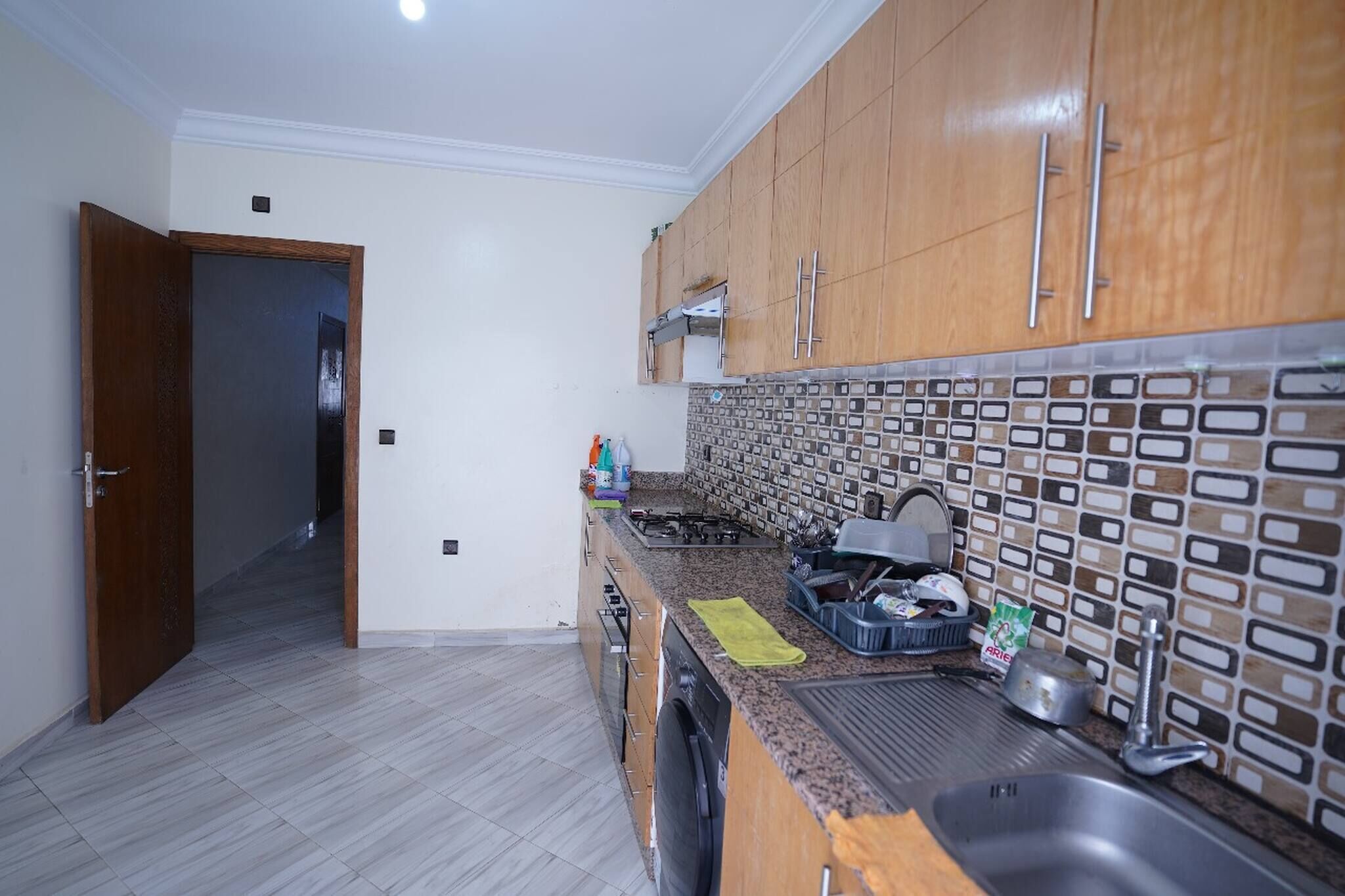 المنشأة من الداخل