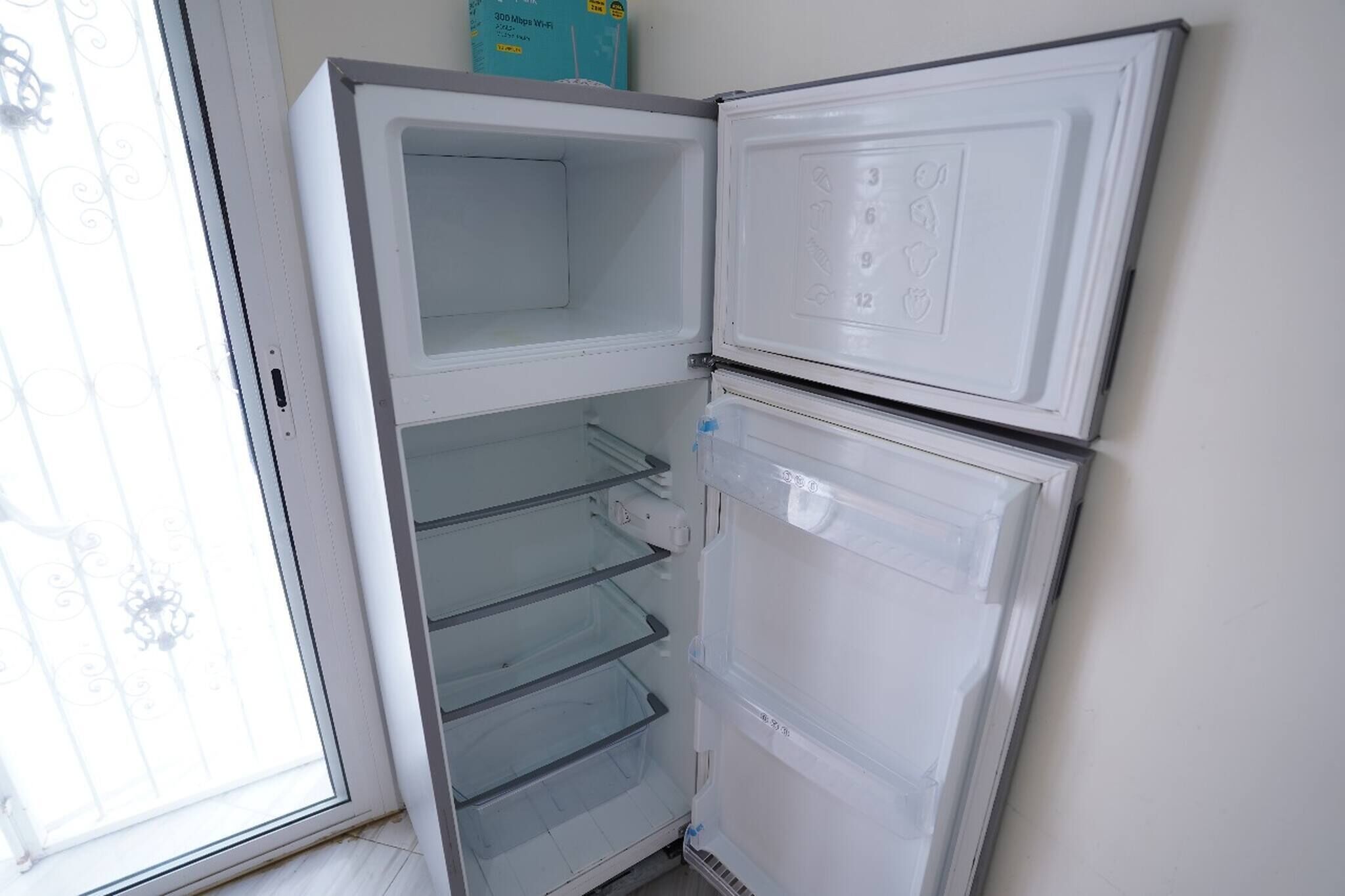 المنشأة من الداخل