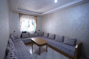 غرفة المعيشة