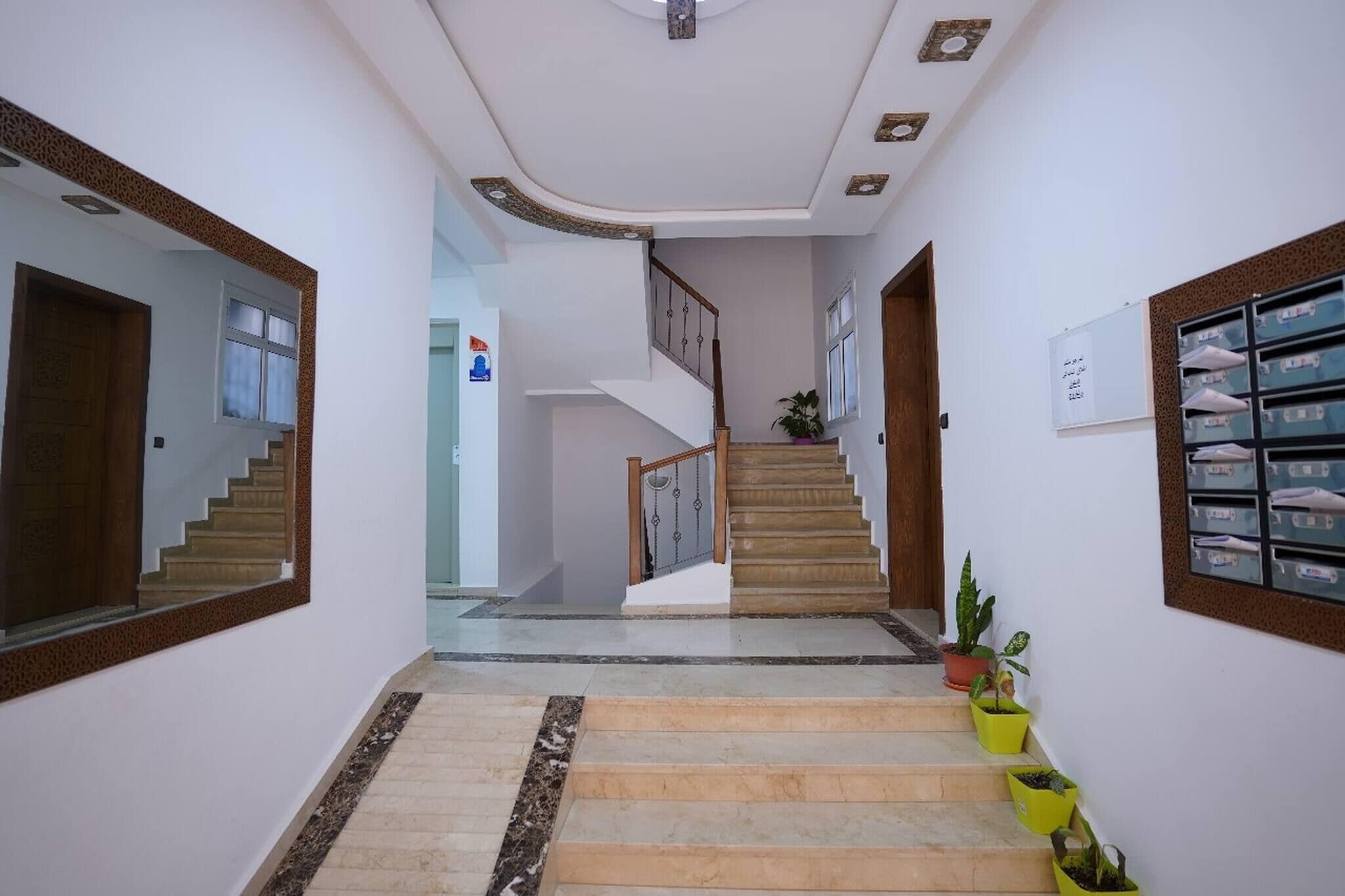 شقة - غرفتا نوم - برواق | المنشأة من الداخل