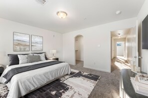 3 bedrooms, iron/ironing board, WiFi, bed sheets