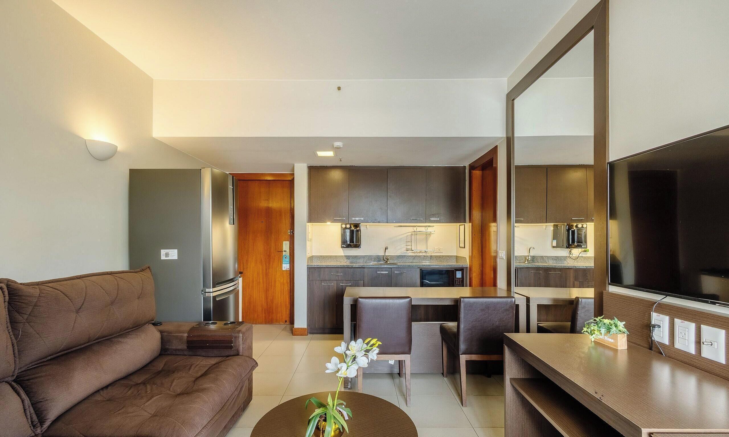 Appartement | Coin séjour | TV connectée de 32 pouces avec chaînes numériques