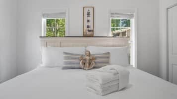 3 bedrooms, free WiFi, bed sheets, wheelchair access