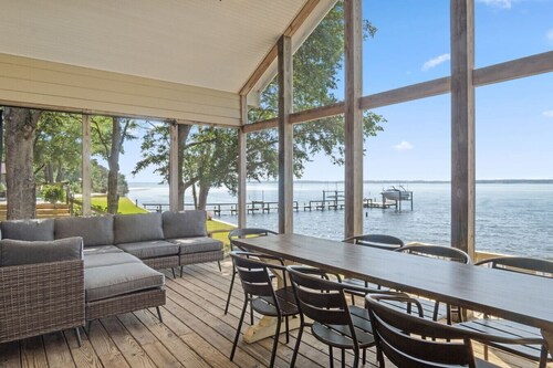 Ferry Breeze Beach House – NC Coastal Escape