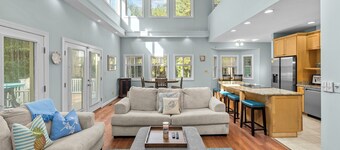 Shore Thing Lake House w/ Firepit and Lake Access on Lake Gaston!