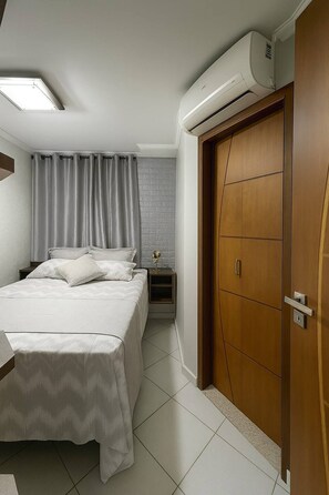 3 bedrooms, iron/ironing board, Internet, bed sheets