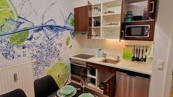 Basic Apartment, 2 Bedrooms, Balcony, Garden View | Private kitchen | Coffee/tea maker, electric kettle, toaster