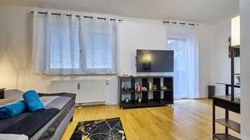 Basic Apartment, 2 Bedrooms, Balcony, Garden View | Free WiFi