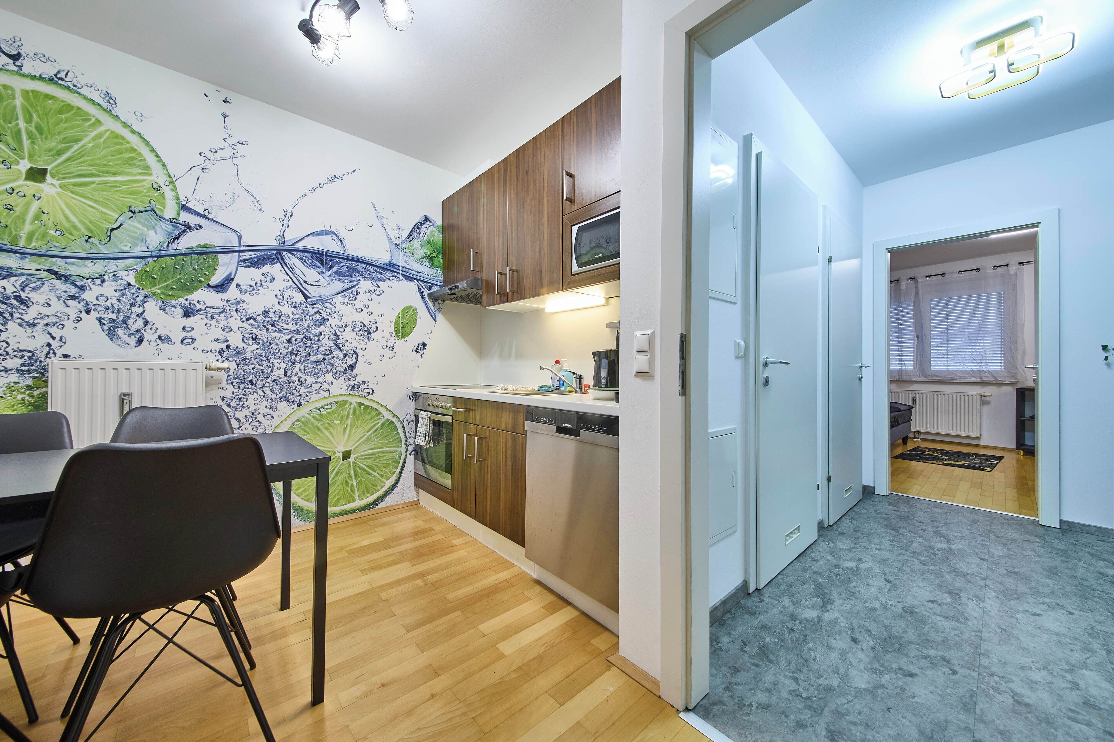 Basic Apartment, 2 Bedrooms, Balcony, Garden View | In-room dining