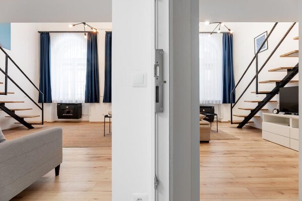 Deluxe-Apartment | Schallisolierte Zimmer, kostenloses WLAN, Bettwäsche