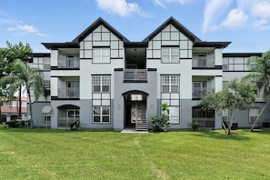 Exterior - Enchanting 3-bedroom condo NEAR EPIC UNIVERSE (Orlando)