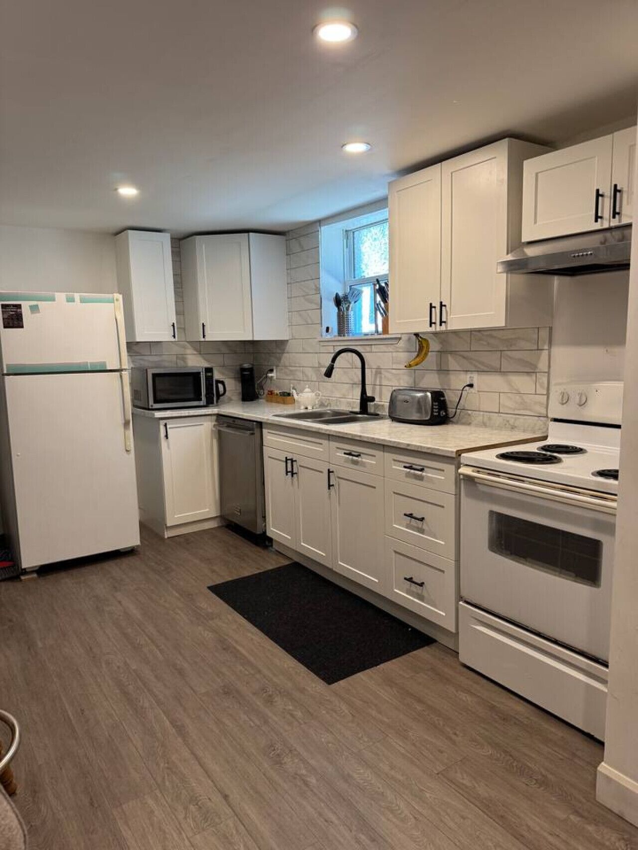 Microwave, oven, stovetop, dishwasher