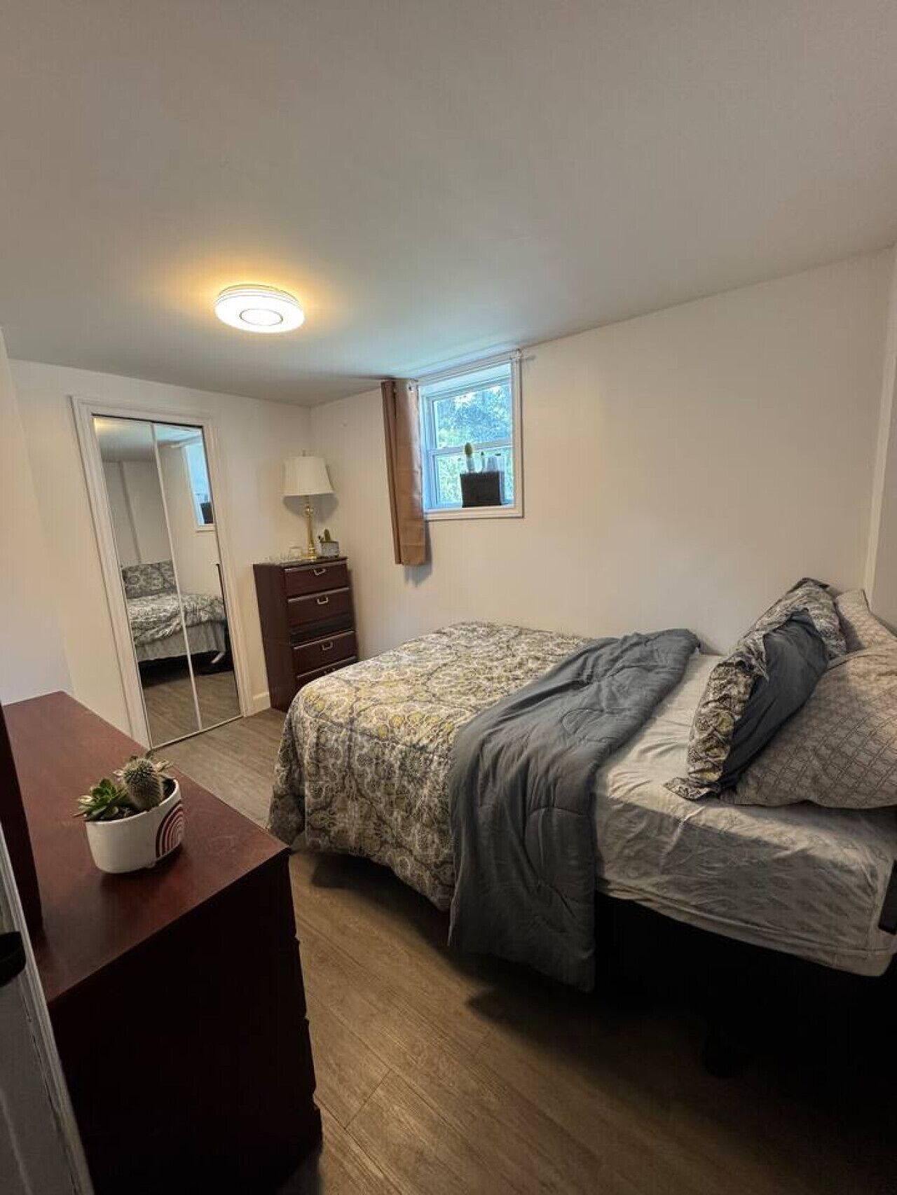 2 habitaciones, escritorio, wifi y ropa de cama 