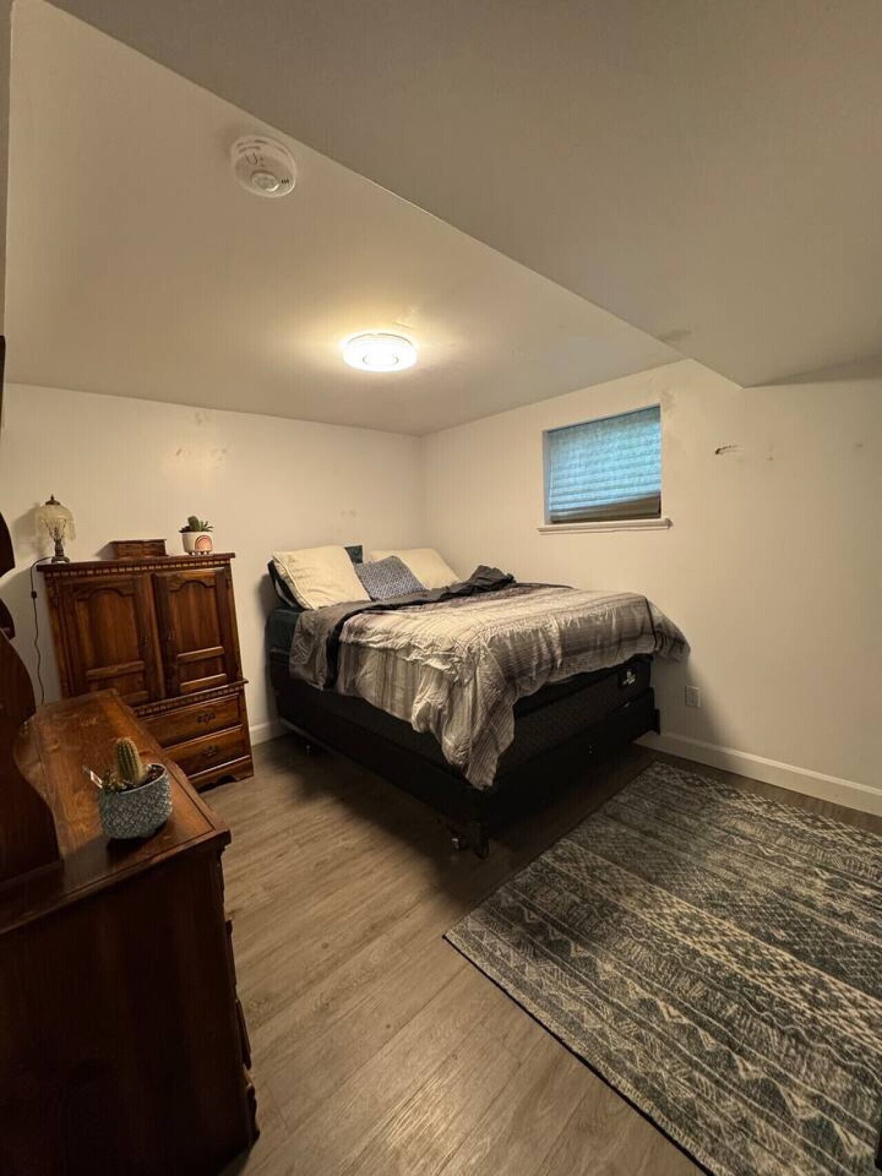 2 habitaciones, escritorio, wifi y ropa de cama 