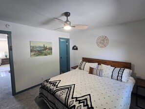 2 bedrooms, iron/ironing board, WiFi, bed sheets