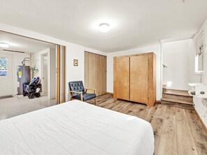 4 habitaciones, tabla de planchar con plancha y wifi gratis 