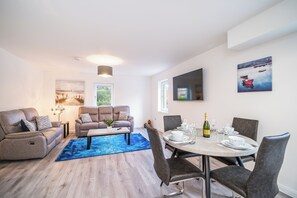 Apartment, 2 Bedrooms, Ground Floor | Living area - Erskine & Gibson Apartments (Montrose)