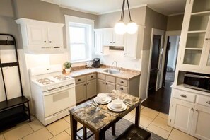 Fridge, microwave, oven, coffee/tea maker