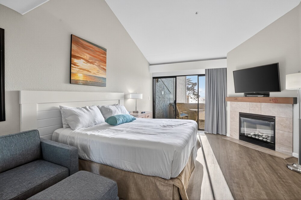Curated visual reference: New Luxury Ocean View Condo Heated Pool And Spa Rio Photo Inspiration