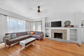 TV connectée, cheminée