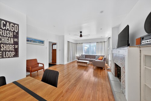 NEW! Chicago Getaway with Pool Table & Modern Comfort
