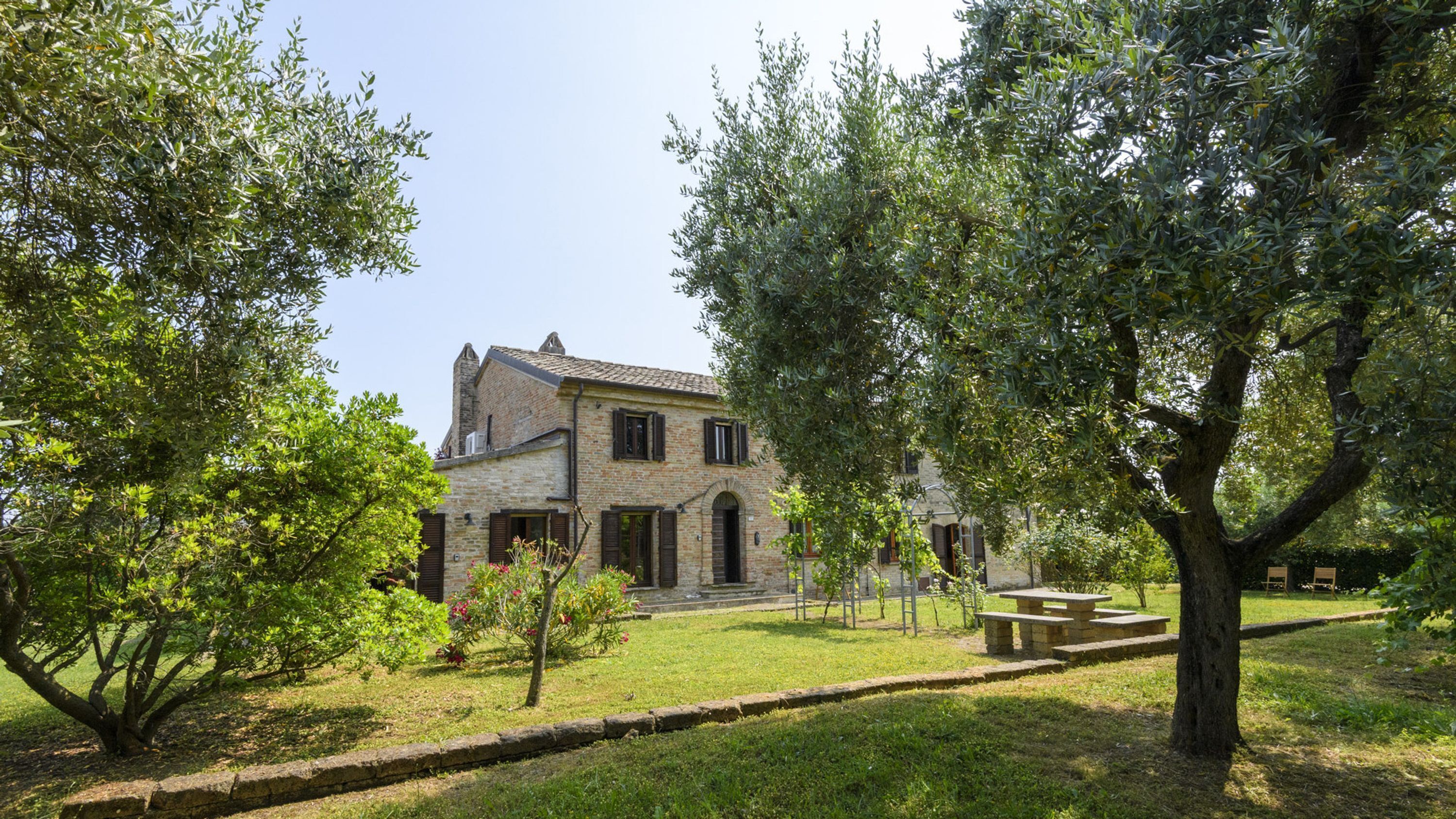 House, Smoking | 6 bedrooms