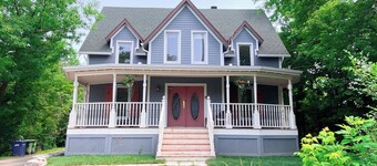 Nantucket-Style in Hudson: Beach Walks & Forest Trails, 1 step to Montreal Magic
