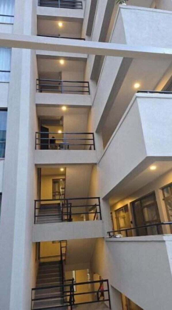 Exterior detail - Opulent Studio at Tsavo near TRM & Kasarani Stadium (Nairobi)