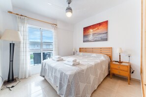 WiFi, bed sheets - Apartment '251 Mollina Apartment' with Sea Views, Wi-Fi and Air Conditioning (La Cala de Mijas)