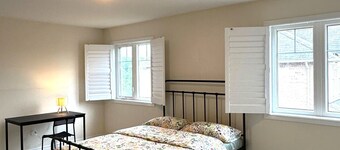 Awesome Specious Detached 4-bedroom house in Richmond Hill