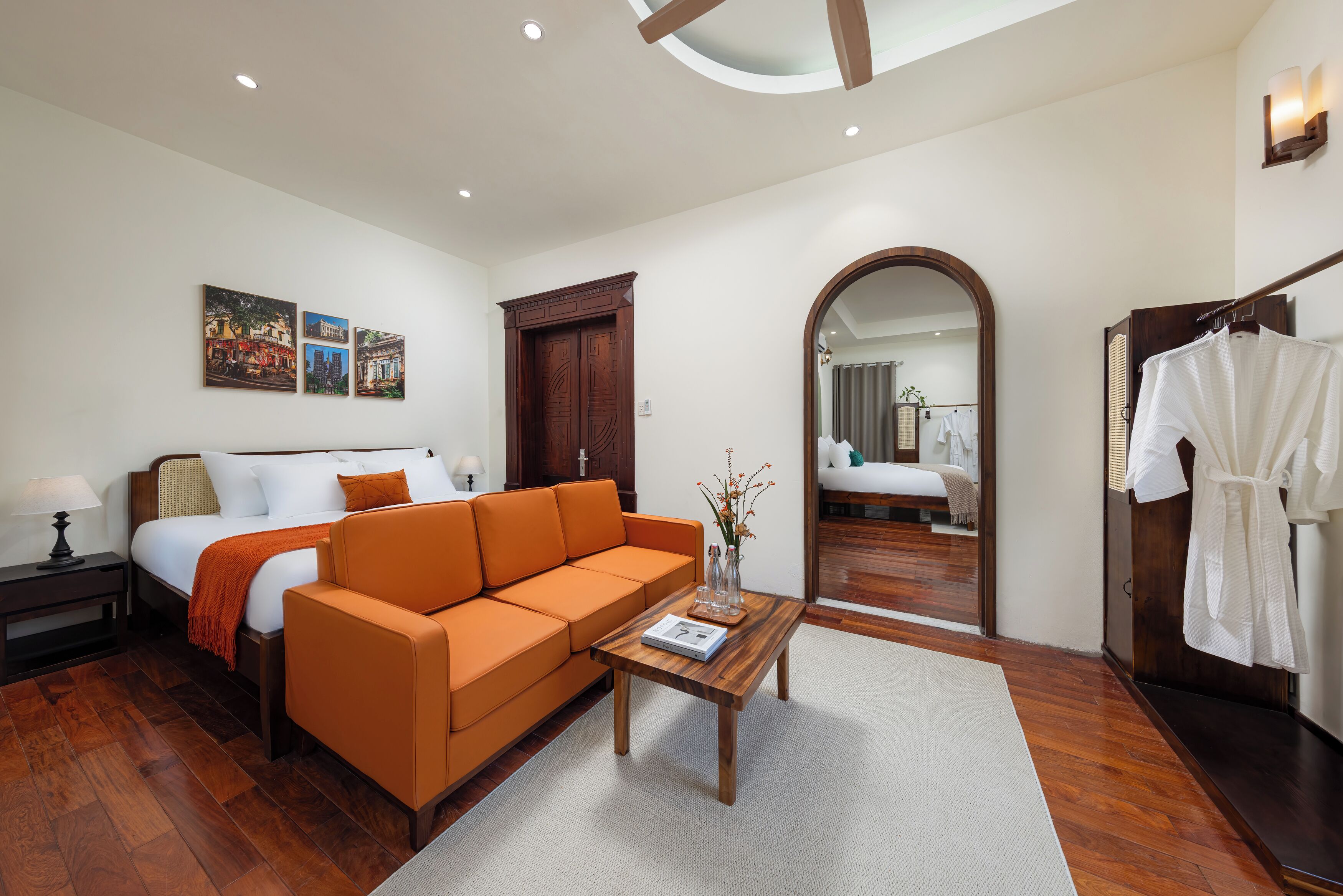 6 bedrooms, iron/ironing board, WiFi